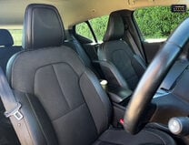 Volvo XC40 (Sold) 1.5 T3 Momentum SUV 5dr Petrol Manual Euro 6 (s/s) (156 ps) 10