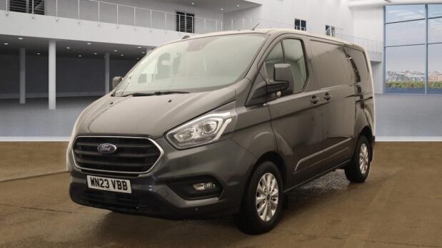 Ford Transit Custom 340 Limited P/V Ecoblue 1