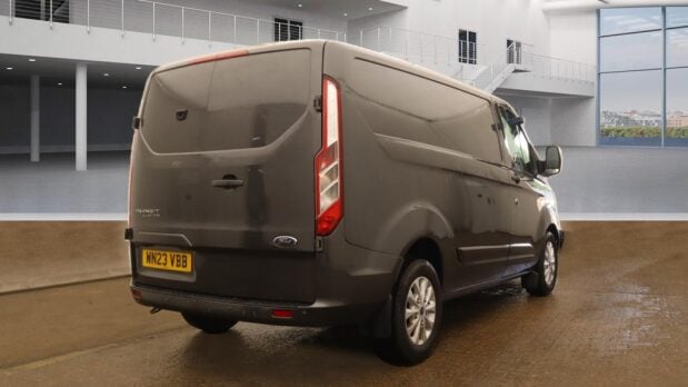 Ford Transit Custom 340 Limited P/V Ecoblue 3
