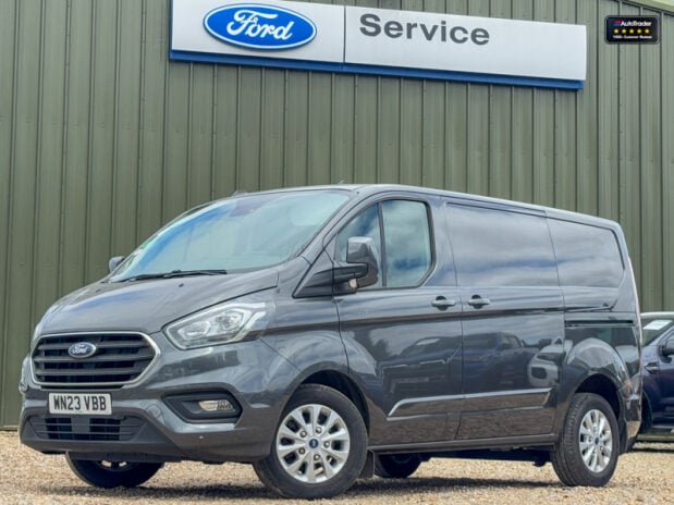 Ford Transit Custom AUTO SWB L1H1 340 Limited Air Con Alloys Cam Senso 1