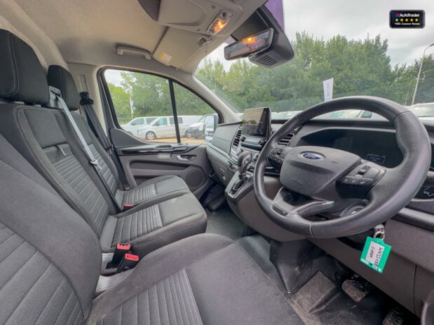 Ford Transit Custom AUTO SWB L1H1 340 Limited Air Con Alloys Cam Senso 15