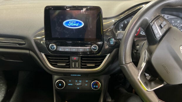 Ford Fiesta Sport 8
