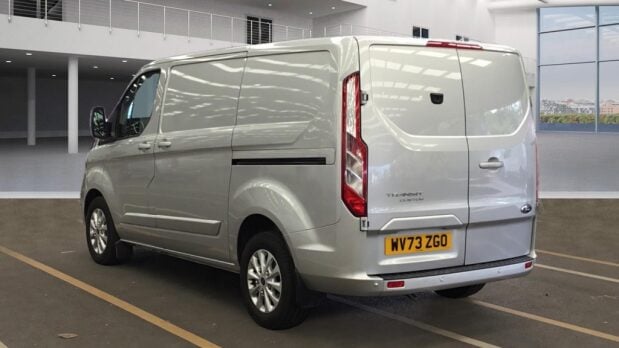 Ford Transit Custom 320 Limited P/V Ecoblue 5