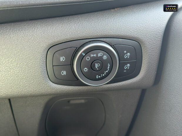 Ford Transit Custom AUTO SWB L1H1 Low Roof 320 Limited Air Con Cruise Sensors EURO 6 20