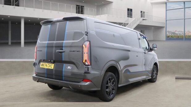 Ford Transit Custom 300 Sport L2H1 P/V Ecoblue 4