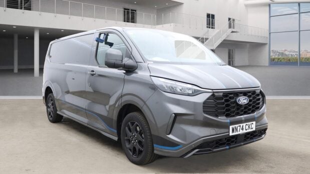 Ford Transit Custom 300 Sport L2H1 P/V Ecoblue 2