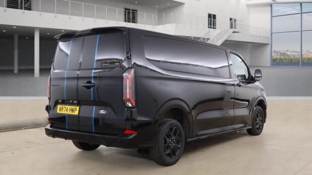Ford Transit Custom 300 Sport L2H1 P/V Ecoblue 4