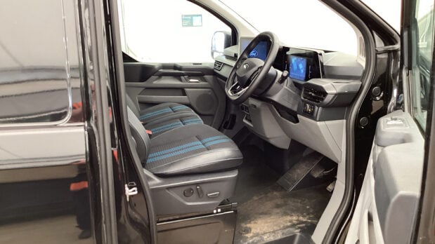 Ford Transit Custom 300 Sport L2H1 P/V Ecoblue 9