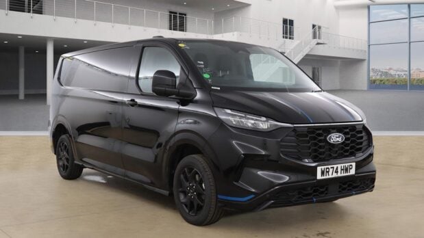 Ford Transit Custom 300 Sport L2H1 P/V Ecoblue 2