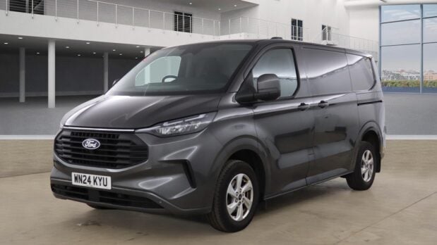 Ford Transit Custom 300 Limited L1H1 P/V Ecoblue 1