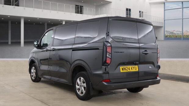 Ford Transit Custom 300 Limited L1H1 P/V Ecoblue 6