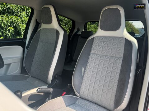 Volkswagen Up 1.0 up! beats Hatchback 5dr Petrol Manual Euro 6 (s/s) (75 ps) 8