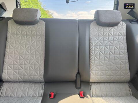 Volkswagen Up 1.0 up! beats Hatchback 5dr Petrol Manual Euro 6 (s/s) (75 ps) 9