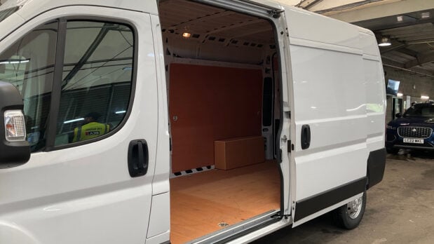 Citroen Relay 35 L3H2 Enterprise Edition 140ps Bluehdi S/S 6