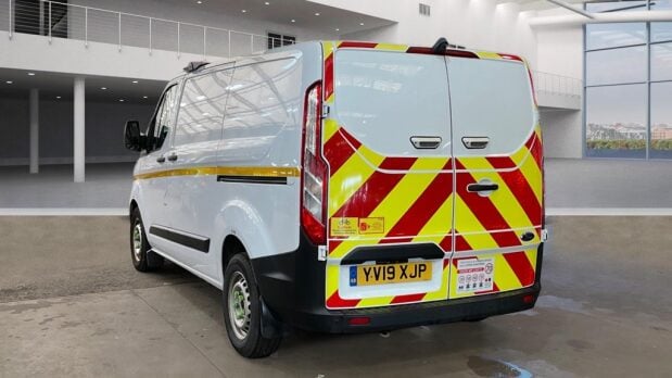 Ford Transit Custom SWB L1H1 320 Air Con & Racking EURO 6 5