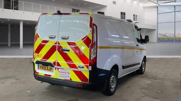 Ford Transit Custom SWB L1H1 320 Air Con & Racking EURO 6 3