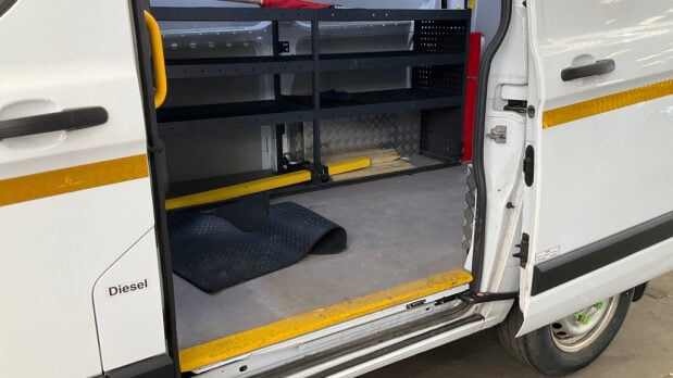 Ford Transit Custom SWB L1H1 320 Air Con & Racking EURO 6 6