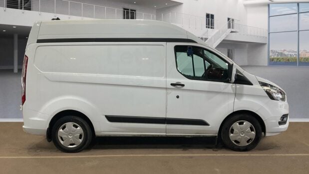 Ford Transit Custom SWB High Roof 300 Trend Air Con L1H2 EURO 6 3