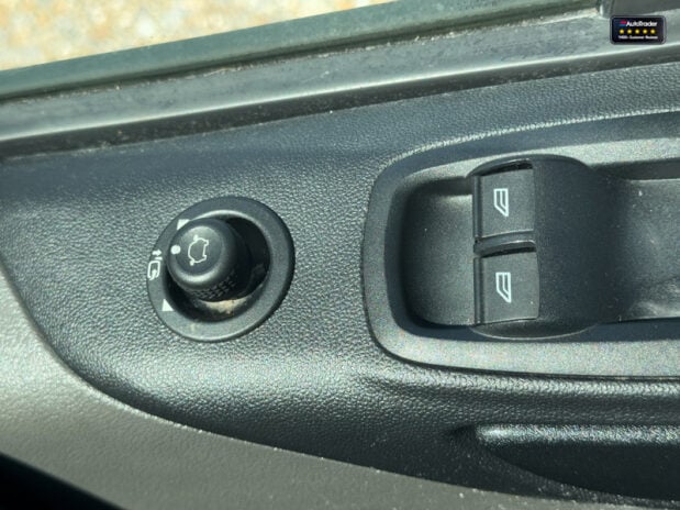 Ford Transit Custom AUTO SWB L1H2 High Roof 300 Trend Air Con Sensors EURO 6 25
