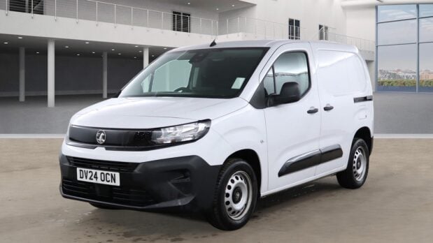 Vauxhall Combo L1H1 2300 Prime M Air Con 1