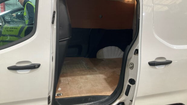 Vauxhall Combo L1H1 2300 Prime M Air Con 8