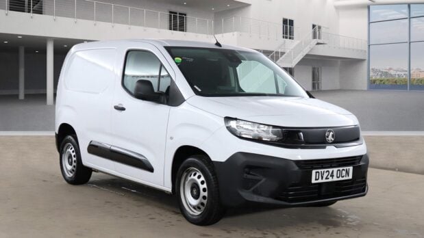 Vauxhall Combo L1H1 2300 Prime M Air Con 2
