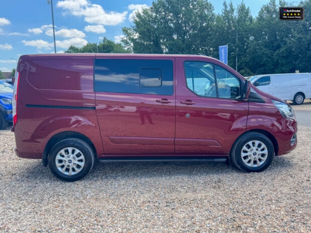 Ford Transit Custom Crew Cab SWB L1H1 300 Limited Alloys Air Con Cruise EURO 6 NO VAT 6