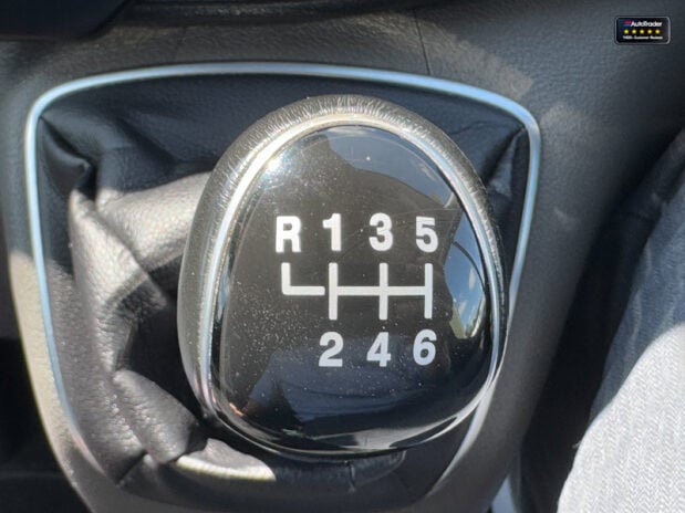 Ford Transit Custom Crew Cab SWB L1H1 300 Limited Alloys Air Con Cruise EURO 6 NO VAT 48