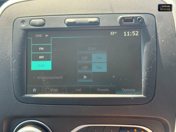 Renault Trafic AUTO Crew Cab LWB L2H1 Black Edition Air Con Nav Sensors EURO 6 NO VAT 33