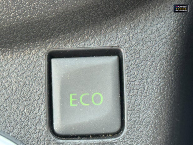 Renault Trafic AUTO Crew Cab LWB L2H1 Black Edition Air Con Nav Sensors EURO 6 NO VAT 48