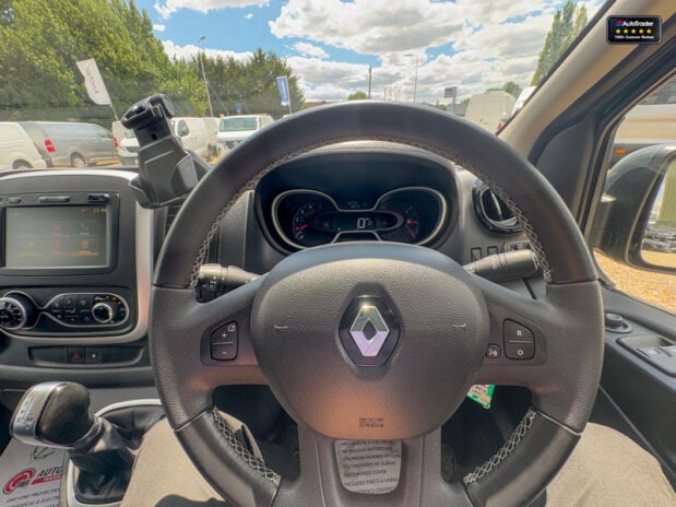 Renault Trafic AUTO Crew [SOLD KH] Cab LWB L2H1 Black Edition Air Con Nav Sensors EURO 6 N 21