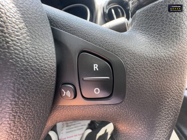 Renault Trafic AUTO Crew [SOLD KH] Cab LWB L2H1 Black Edition Air Con Nav Sensors EURO 6 N 23
