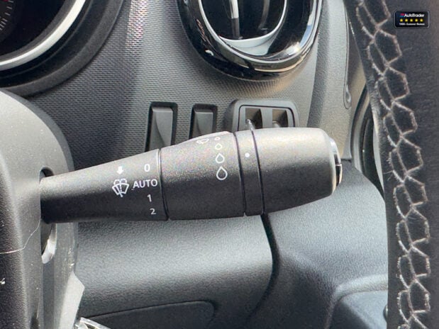 Renault Trafic AUTO Crew [SOLD KH] Cab LWB L2H1 Black Edition Air Con Nav Sensors EURO 6 N 26