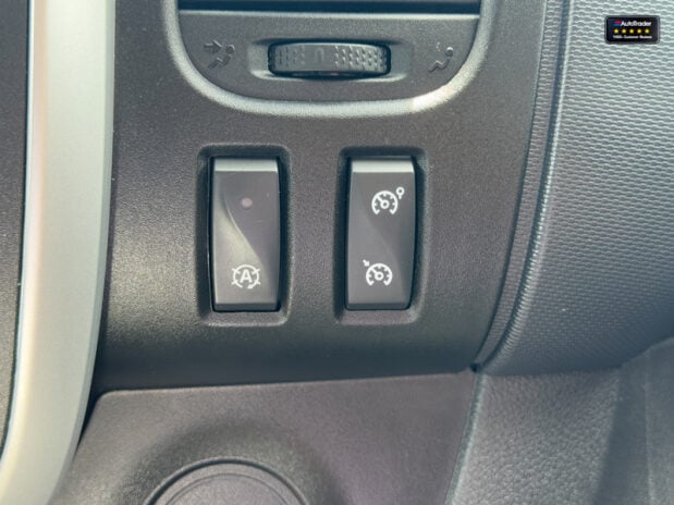 Renault Trafic AUTO Crew [SOLD KH] Cab LWB L2H1 Black Edition Air Con Nav Sensors EURO 6 N 46