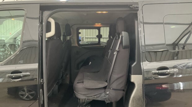 Ford Transit Custom Crew Cab AUTO SWB L1H1 320 Limited Air Con Cam Sensors EURO 6 NO VAT 8