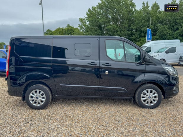 Ford Transit Custom Crew Cab [SOLD MT] AUTO SWB L1H1 320 Limited Air Con Cam Sensors EURO 6 NO 6