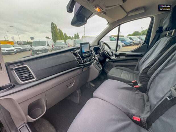Ford Transit Custom Crew Cab [SOLD MT] AUTO SWB L1H1 320 Limited Air Con Cam Sensors EURO 6 NO 14