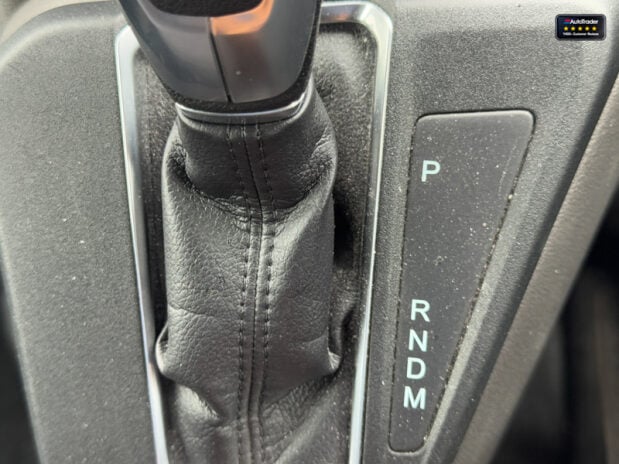 Ford Transit Custom Crew Cab [SOLD MT] AUTO SWB L1H1 320 Limited Air Con Cam Sensors EURO 6 NO 38