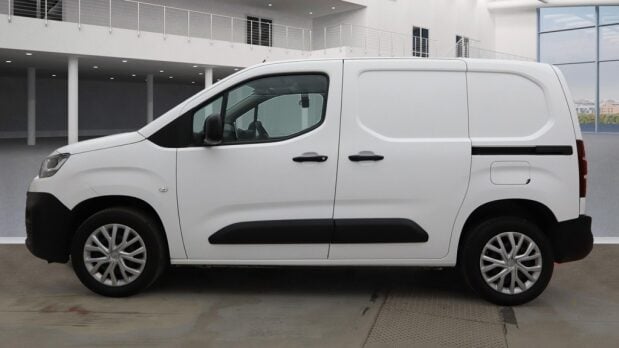 Citroen Berlingo SWB L1H1 1000 Enterprise Pro M Bluehdi Air Con Sensors EURO 6 NO VAT 7