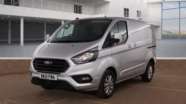 Ford Transit Custom SWB L1H1 [SOLD CR] 340 Limited Air Con Alloys Sensors EURO 6 NO VAT 1
