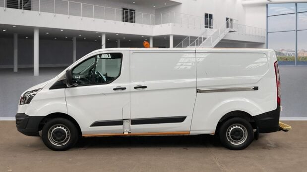 Ford Transit Custom LWB L2H1 Low Roof 290 Air Con Sensors EURO 6 NO VAT 7
