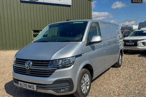 Volkswagen Transporter LWB L2H1 T28 Tdi Highline 150ps Air Con Alloys Sensors EURO 6