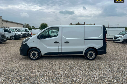 Vauxhall Vivaro SWB L1H1 Low Roof 2700 Cdti EURO 6 NO VAT