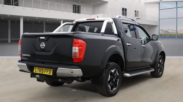 Nissan Navara Crew Cab AUTO 4x4 Dci Tekna Air Con Cam Nav Sensors EURO 6 NO VAT 4