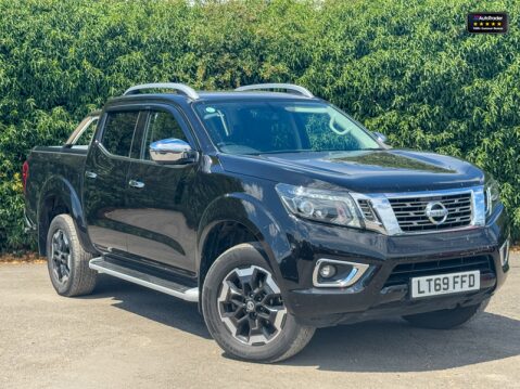 Nissan Navara Crew Cab AUTO 4x4 Dci Tekna Air Con Cam Nav Sensors EURO 6 NO VAT 2