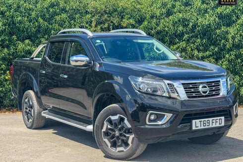 Nissan Navara Crew Cab AUTO 4x4 Dci Tekna Air Con Cam Nav Sensors EURO 6 NO VAT