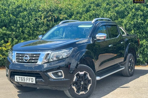 Nissan Navara Crew Cab AUTO 4x4 Dci Tekna Air Con Cam Nav Sensors EURO 6 NO VAT