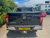 Nissan Navara Crew Cab AUTO 4x4 Dci Tekna Air Con Cam Nav Sensors EURO 6 NO VAT 7