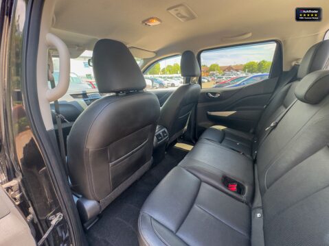 Nissan Navara Crew Cab AUTO 4x4 Dci Tekna Air Con Cam Nav Sensors EURO 6 NO VAT 11