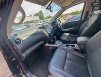 Nissan Navara Crew Cab AUTO 4x4 Dci Tekna Air Con Cam Nav Sensors EURO 6 NO VAT 13